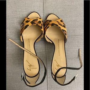 Giuseppe Zanotti leopard peep toe kitten heels
